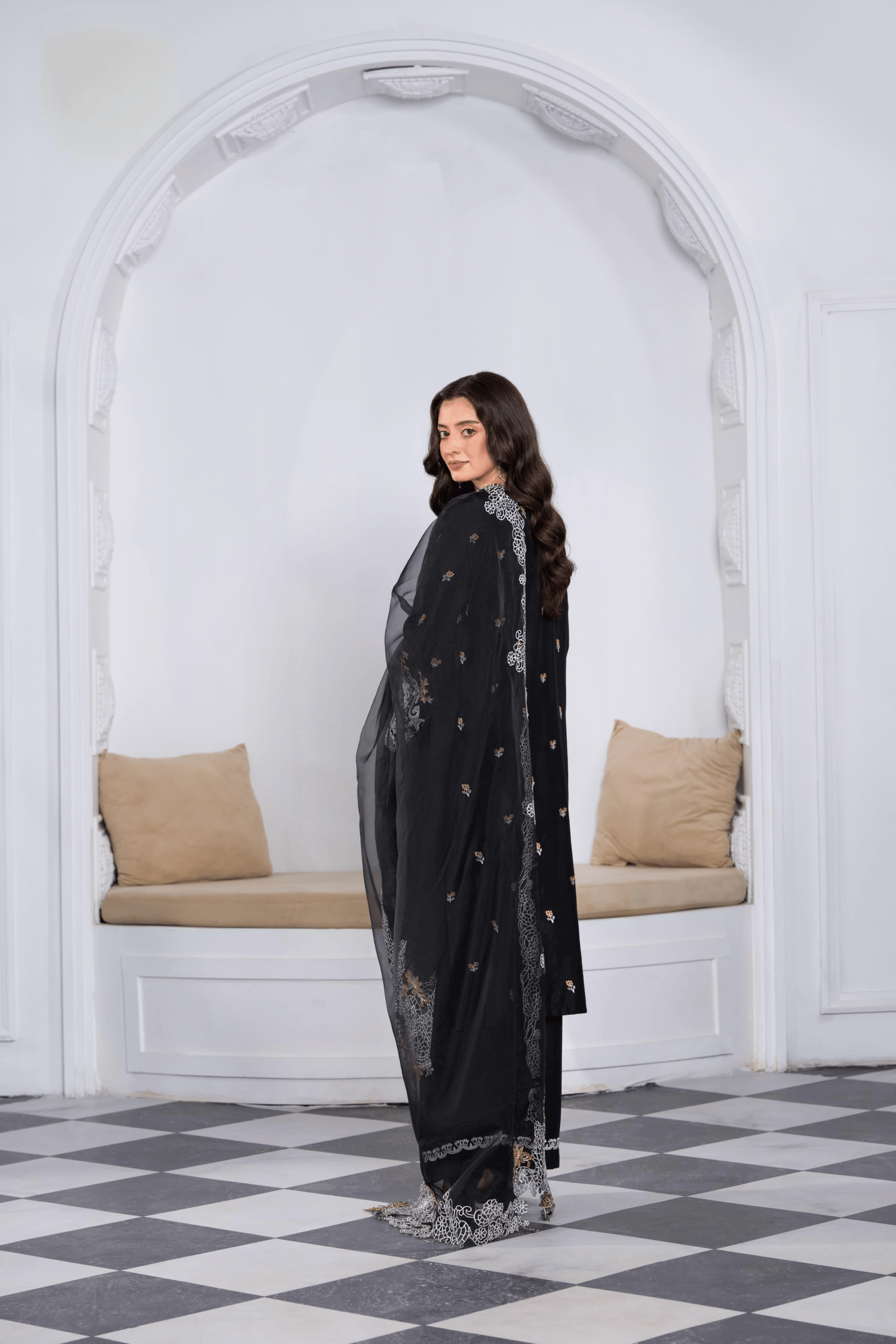 Facetune_10-11-2025-17-26-00