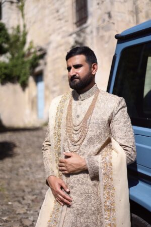 Facetune_10-12-2025-17-03-01